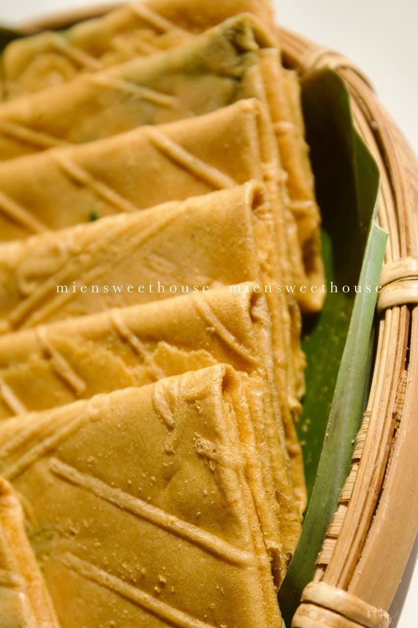 Vietnamese Peanut Wafer: Banh Kep Ngo Dau Phong Snack - Etsy