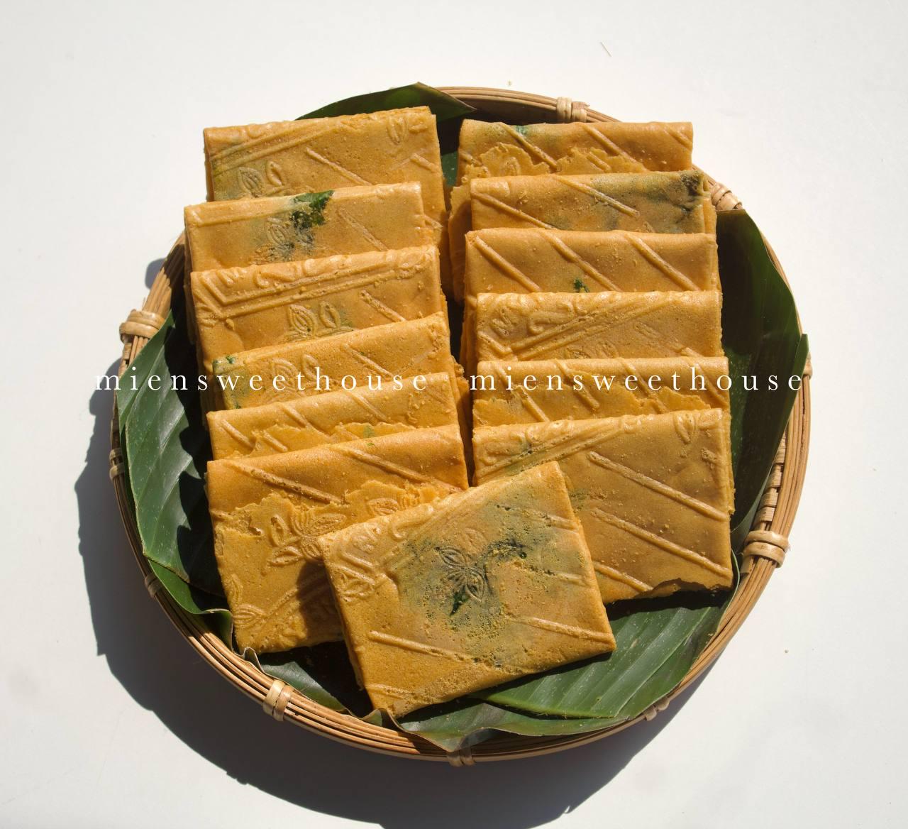 フード・おやつ Banh keo Vietnamese Peanut Wafer: Banh Kep Ngo Dau Phong Snack - Etsy