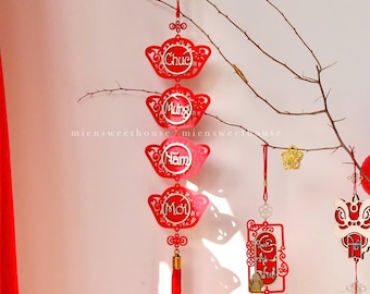 Liễn trang trí Tết - Vietnamese new year decorations - Câu đối Tết - Tet 2025 Ideas - Lucky ornaments hanging doors, windows, trees