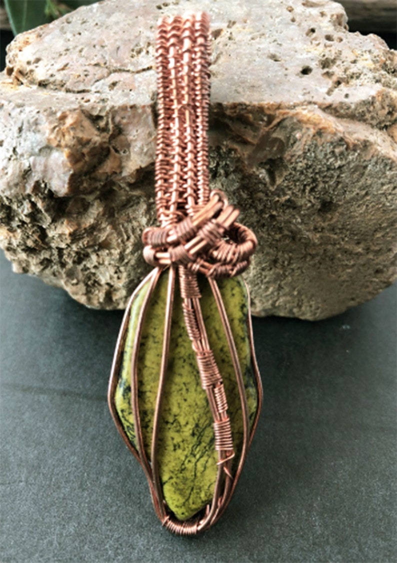 Wire Wrapped Pendant Serpentine in Copper
