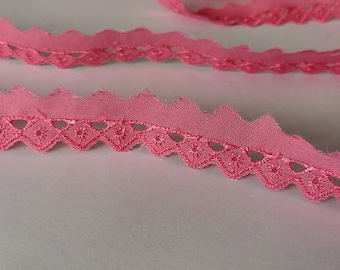 1.95 EUR/meter festoon lace cotton lace 2.5 cm wide laundry lace dark pink