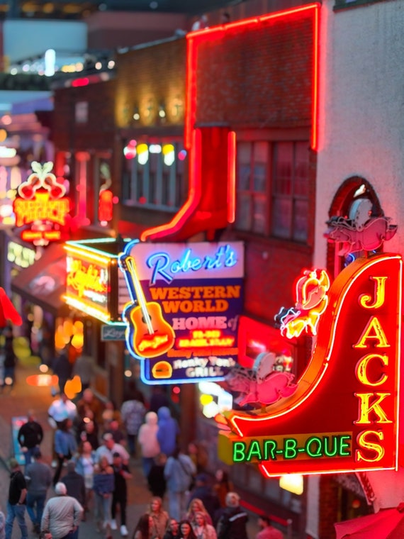 Broadway Honky Tonks