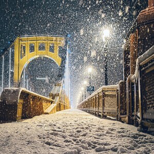 A snowy evening on the Clemente bridge - Downtown Pittsburgh