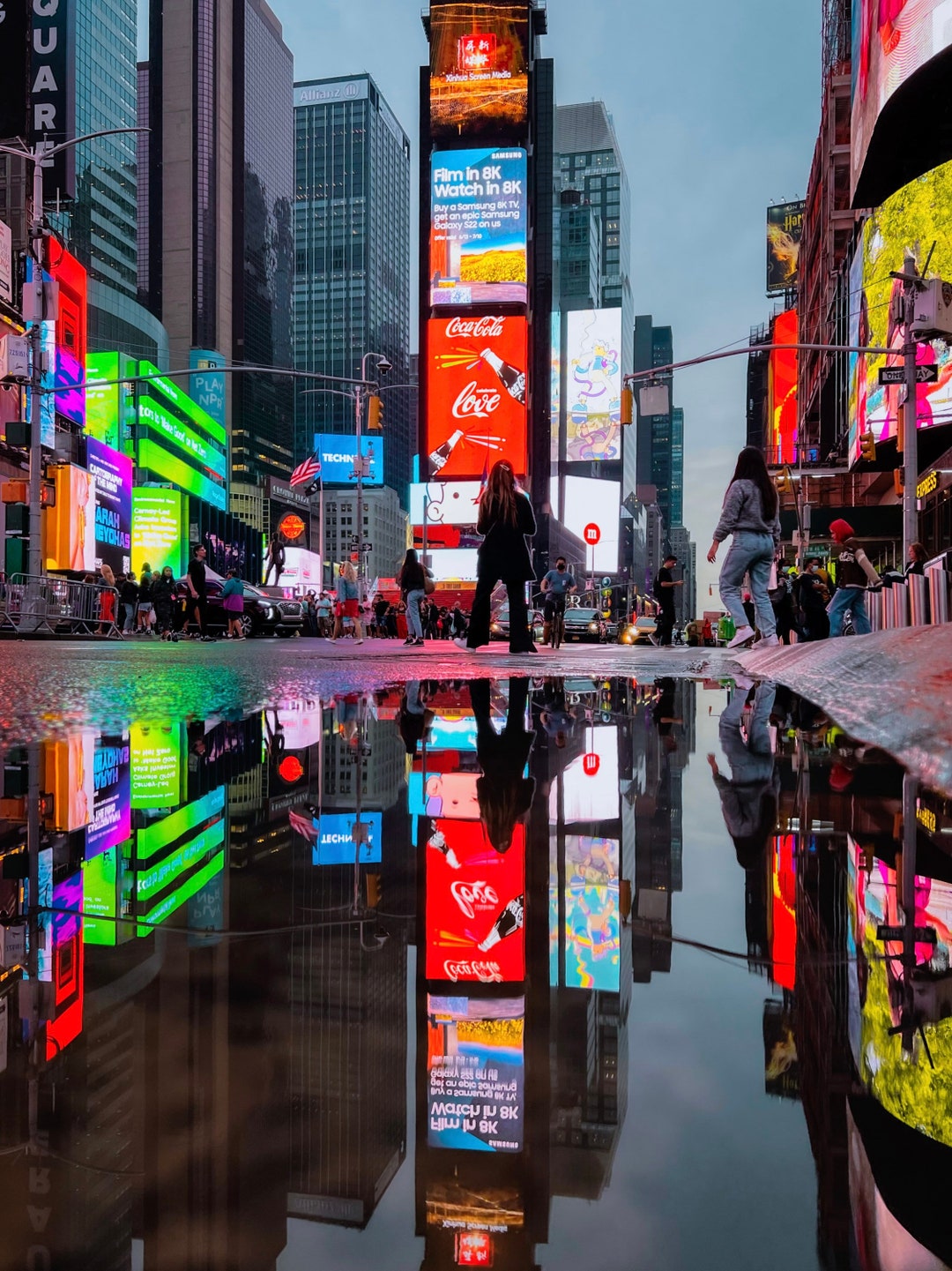 芸術写真 TIMES SQUARE REFLECTION Times Square Puddle Reflection - Etsy