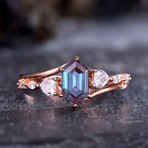 Long Hexagon Cut Color-Change Alexandrite Ring June Birthstone Alexandtite Bridal Ring Heart Moissanite Stack Wedding Ring Alexandrite Ring