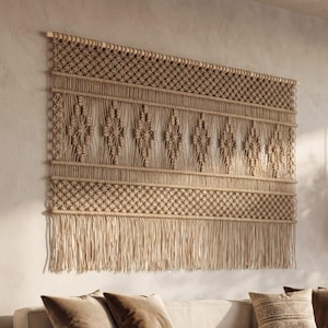 Maßgefertigter Wandbehang aus Jute-Makramee in Sandfarbe für die Inneneinrichtung, Makramee-Wanddekoration in Naturfarbe, Wandbehang aus Rattan für Akustikprobleme