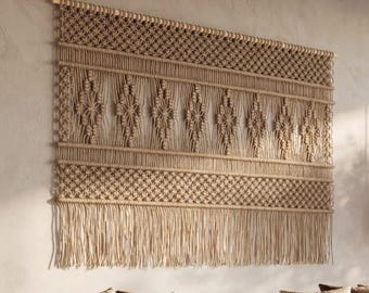 Wall Hanging Idea For Home Decor JUTE Sand Color Custom Wall Hanging Wall Art Macramé Wall Decoration Rattan Rug for Acoustics Problem