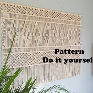 foto van het gehele horizontale wandkleed met de letters "Pattern Do It Yourself"