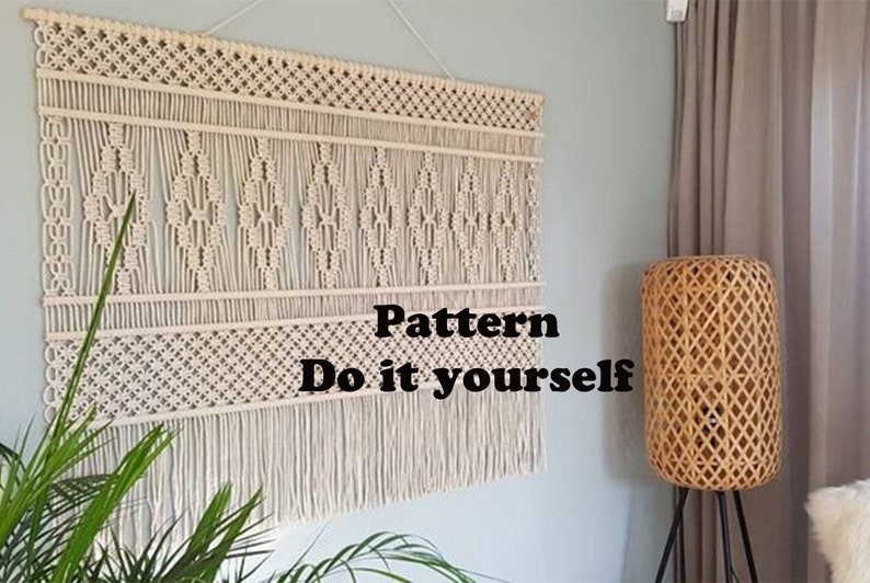 foto van het gehele horizontale wandkleed met de letters "Pattern Do It Yourself"