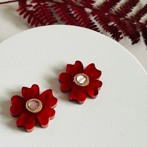 Flower Stud Earrings - Bahar Studs