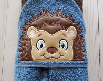 Personalized Hedgehog Machine Embroidered Hooded Towel Peeker. Bathtime. Swimming.