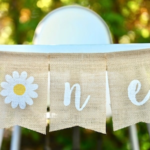 Daisy One High Chair Banner, Daisy Banner, Daisy 1st Birthday Banner, Daisy One Banner, Flower Banner, Daisy Banner, Birthday Decorations