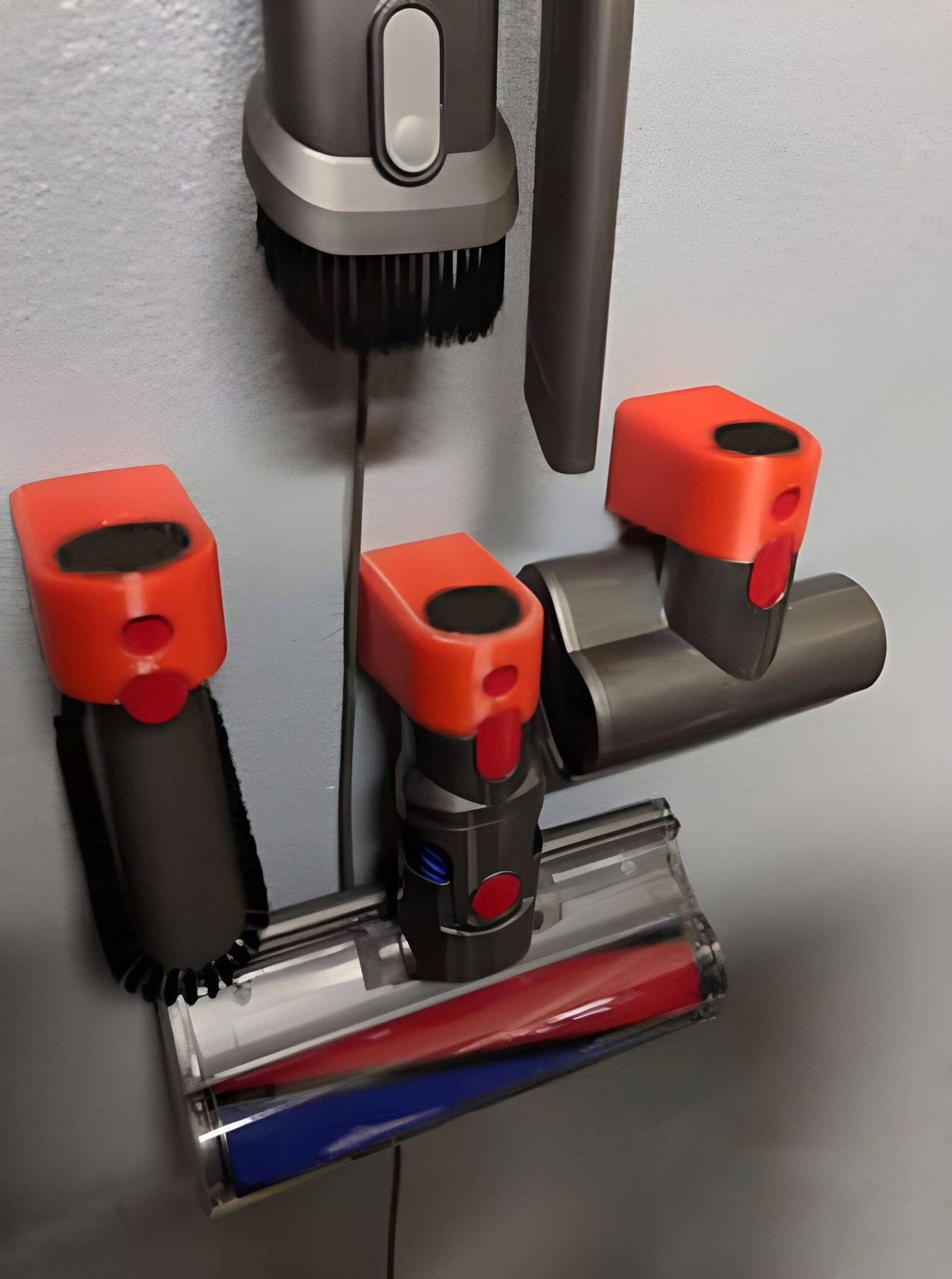 Dyson SV12 space-saving wall mount with power charger by Davide Mognaschi, Download free STL model