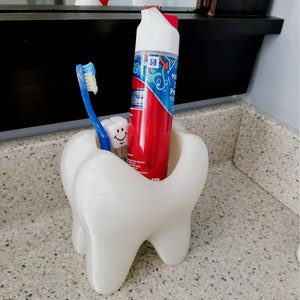 Tandvormige beker voor tandenborstel en tandpasta badkamerdecoratie afbeelding 5