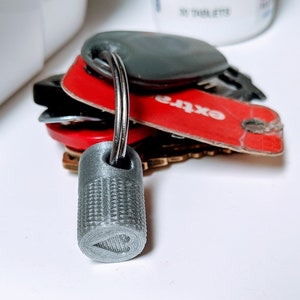 Boîte à pilules d'urgence pour porte-clés EDC, porte-clés, rangement pour médicaments, coeur - Lot de 2