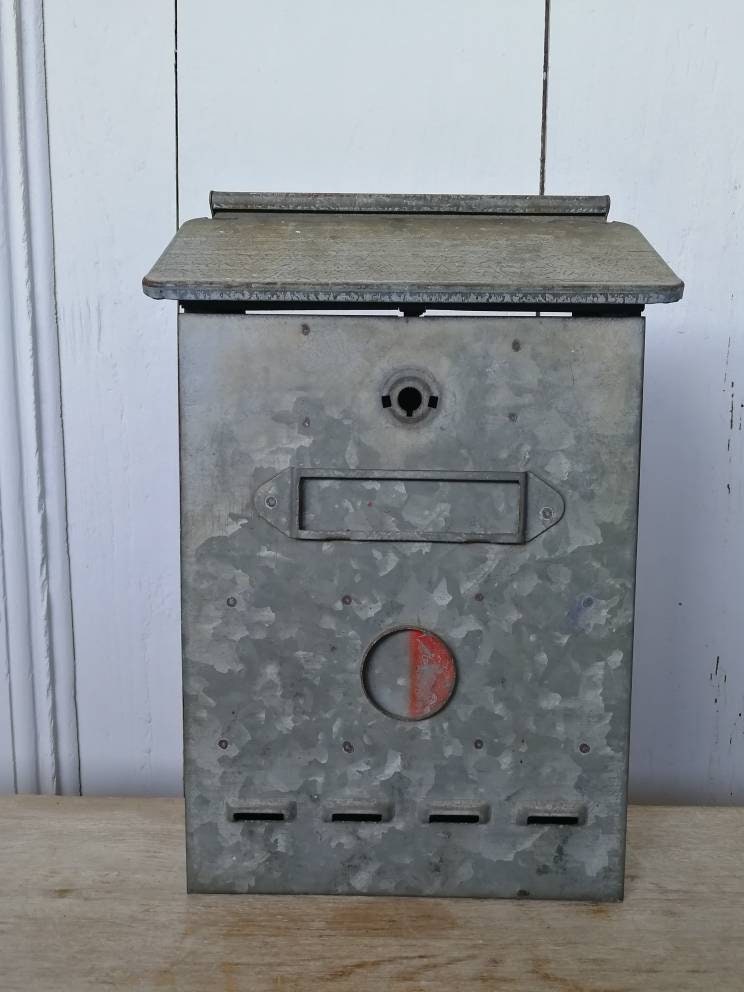 Vintage Mailbox Lettre Post Mail Box in Galvanised Metal Retro Industrial Loft Design