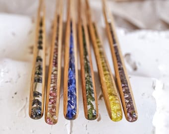 Personalized Hair Stick, Custom Flowers Hairpin, Hair Bun Holder, Wooden Hair Fork, Resin Wood Hair Slide, Long Hair, Best Christmas Gift