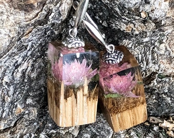 Wood Earrings with Flowers, Resin Wood Earrings, Wood Resin Jewelry, Dangle Terrarium Earrings, Flower Earrings, Dangling Earrings Wooden