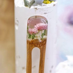 Hair Stick with Flowers, Personolized Hair Fork, Jewelry Resin Hair Pin, Wood Hair Clip, Bun Holder, Engraved Hair Slide, Christmas Gift