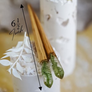 Hair Stick with Real Flowers, Personalized Hairpin, Wood Hair Accessories, Hairpin Bun Holders, Resin Hair Jewelry, Valentines Women Gift Sharp Green