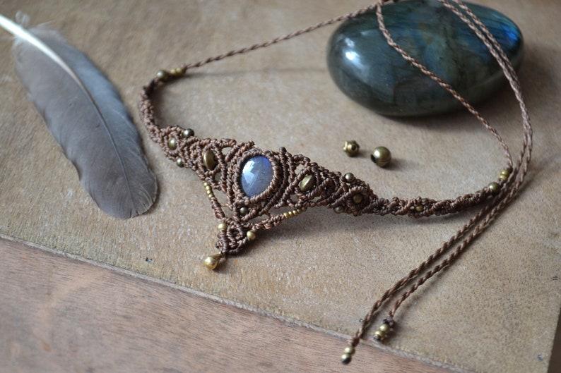Macrame Choker Labradorite,Necklace Labradorite Macrame,Gipsy,Tiara,Macrame Necklace,boho,hippie,Festival,tribal,Medieval,Moonstone