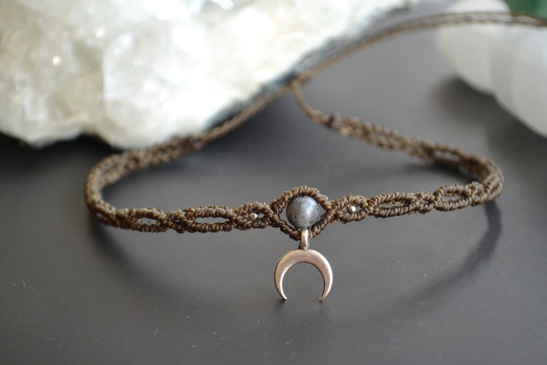 Choker necklace MOON DANCE with gemstone, moon pendant, choker macrame, macrame necklace moon, boho choker, gothic necklace, moon necklace, moonstone dark olive