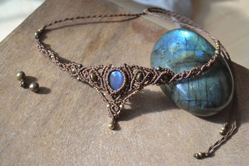Macrame Choker Labradorite,Necklace Labradorite Macrame,Gipsy,Tiara,Macrame Necklace,boho,hippie,Festival,tribal,Medieval,Moonstone
