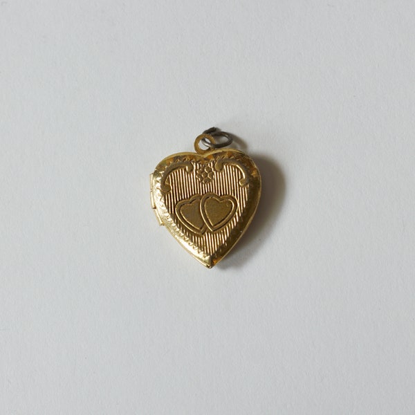 Vintage heart-shaped 9ct rolled gold picture locket 2