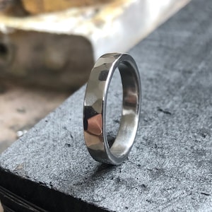 Hammered Stainless Steel Ring  - 4mm Wide Band With Polished Hammer Facets - Hand Forged Industrial Ring -  Engraved  - Handmade in The UK