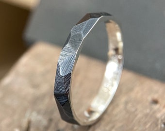 Oxidised Faceted Argentium Silver Ring - 3mm Slim Textured Band - 935 - Mens or Ladies Sizes - Industrial geometric - Handmade in Britain