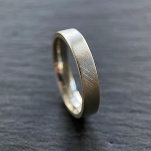 9ct white gold brushed ring - Matte Finish Wedding Band - Minimalist Industrial Ring - Men or Ladies sizes - 3 to 8mm Wide - Free Engraving