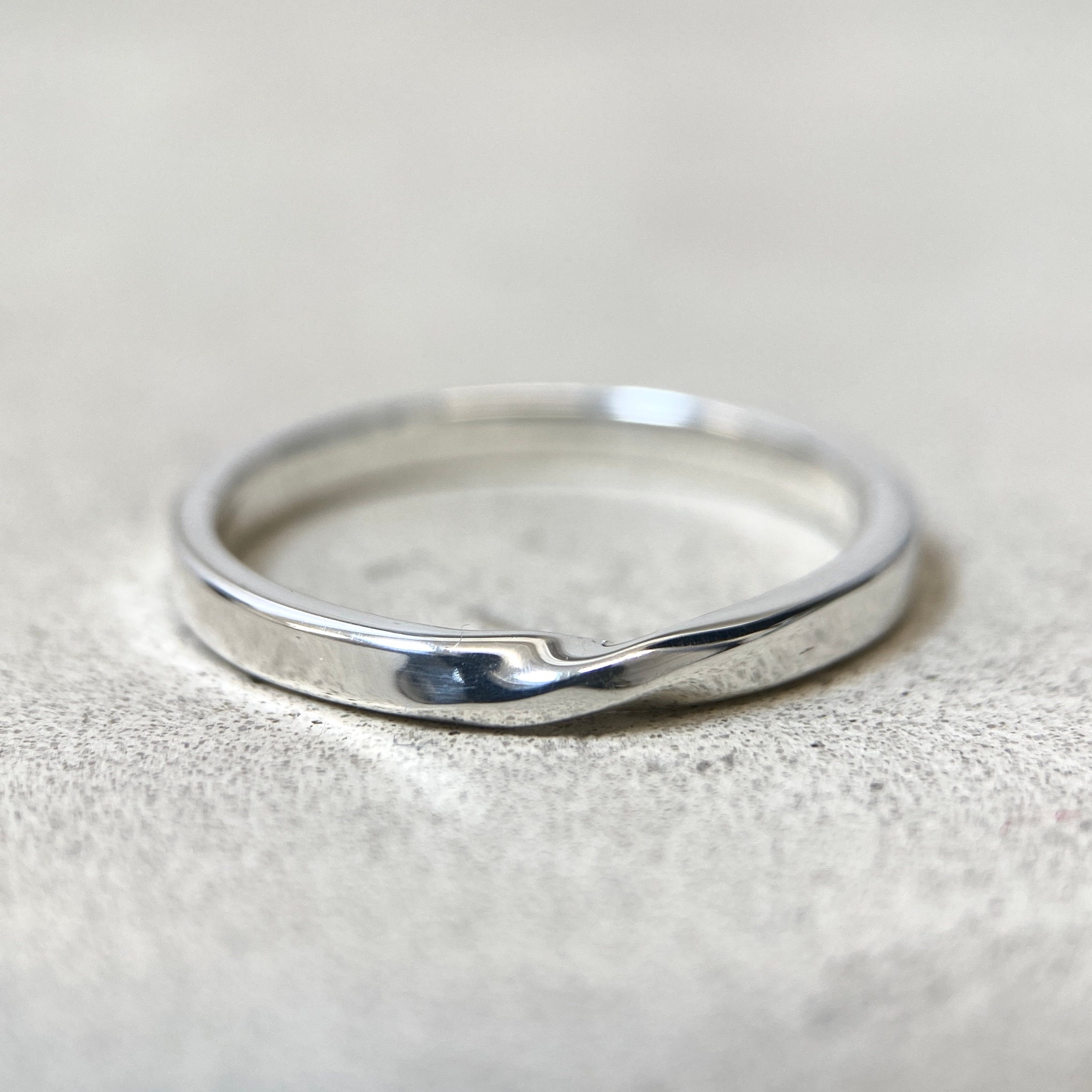 Twisted Argentium Silver Ring - Simple Minimalist Twist Band - 2mm 