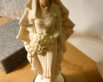 REDUCEDGiuseppe Armani, Mother Special Day, 12" porcelain, Excellent condition,