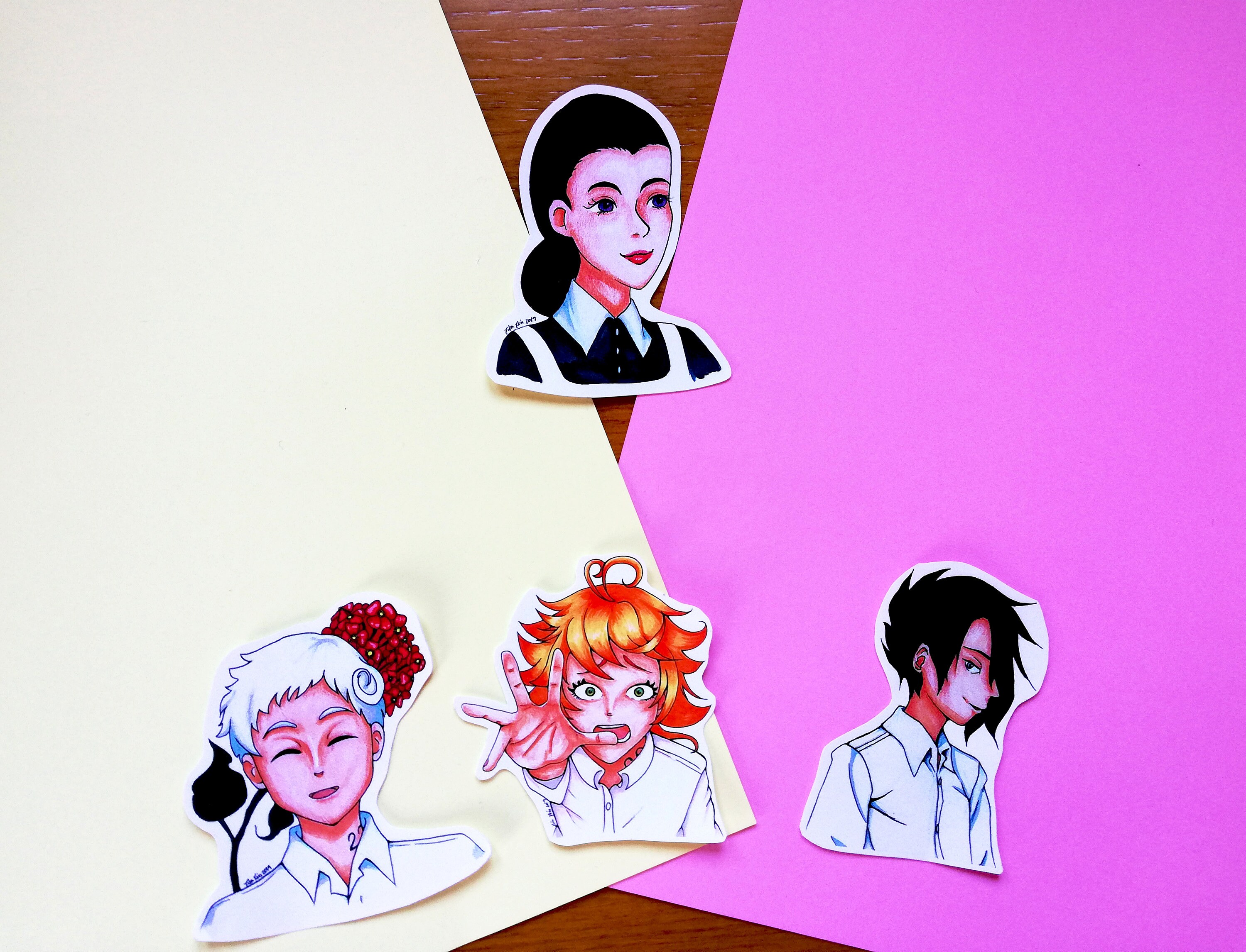 POYWALE The Promised Neverland Gift Set- Wooden Hand Shaking Anime Music  Box Isabella's Lullaby and Waterproof No Repeating Anime Stickers 50pcs  (Emma&Norman&Ray&Isabella) : : Home
