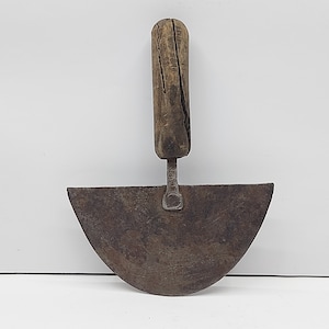 Antique food chopper - Primitive herb cutter chopper - Single metal rusty curved blade & wood handle - Cabbage chopping knife - Kitchenalia
