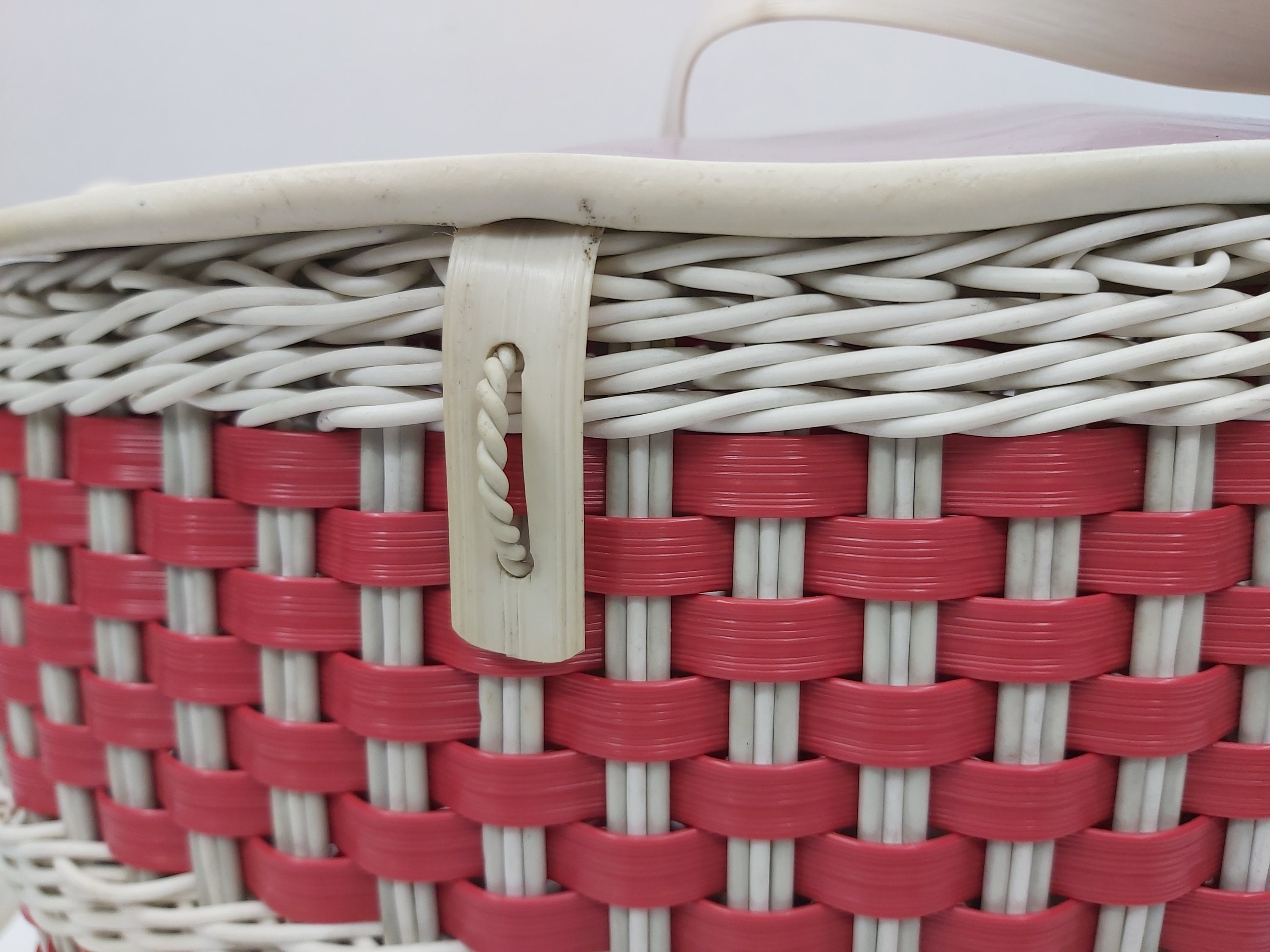 Vintage Fish Basket Plastic Picnic Basket Fishing Creel Etsy