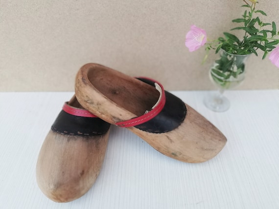 Vintage wooden shoes - Handmade shoes - Large men'