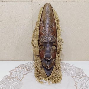African wooden mask - Wall hanging mask - African mask handcrafted - Baoulé style - Tribal face art - Ethnic art piece tall 19.7&#39;&#39; - Decor