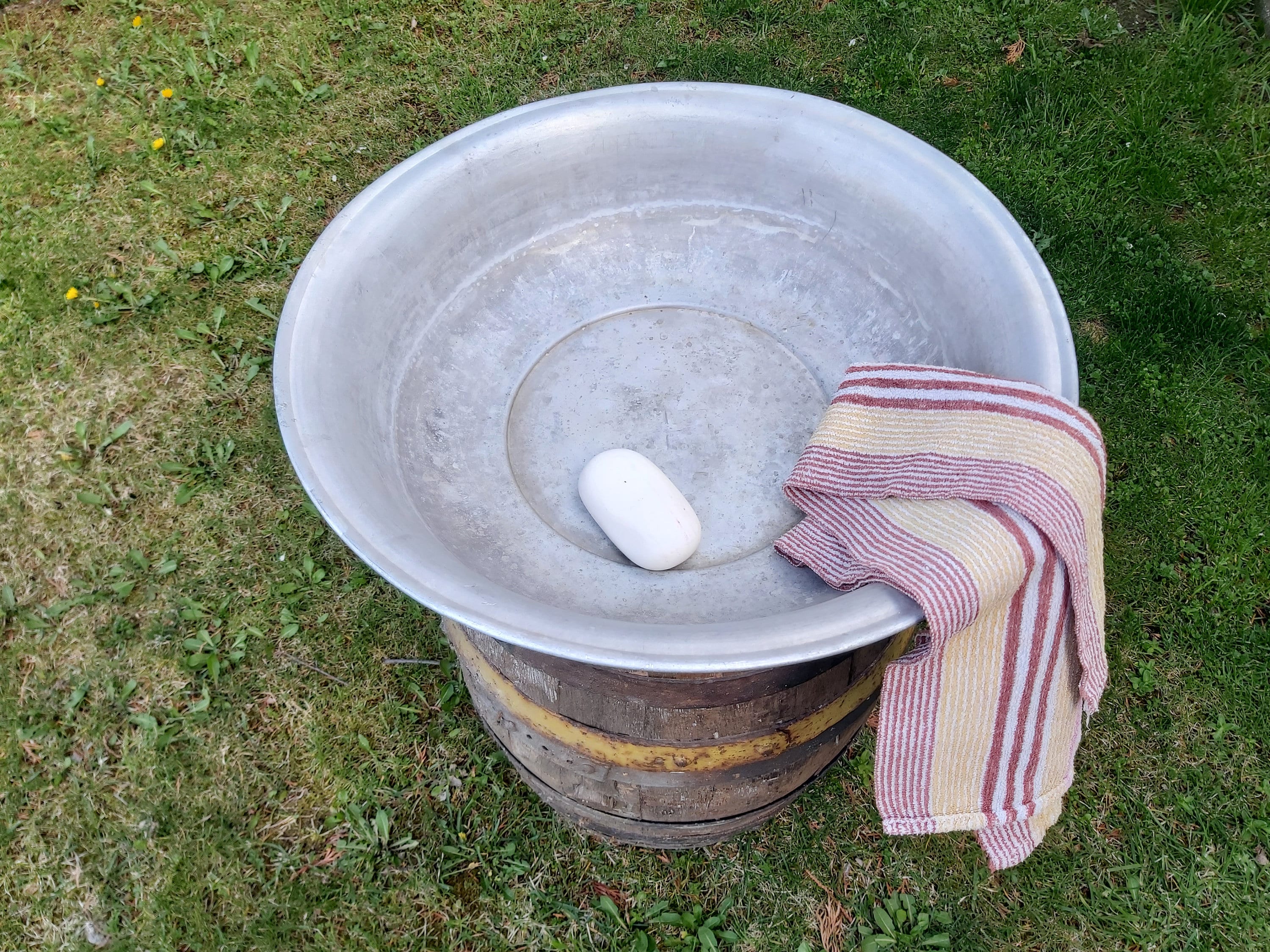 Lavabo de aluminio vintage Tazón de lavado redondo grande | Etsy