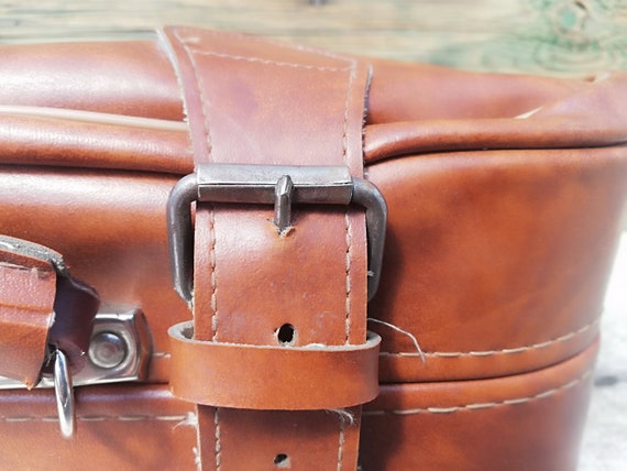Vintage leather suitcase from 70s, Brown small su… - image 5