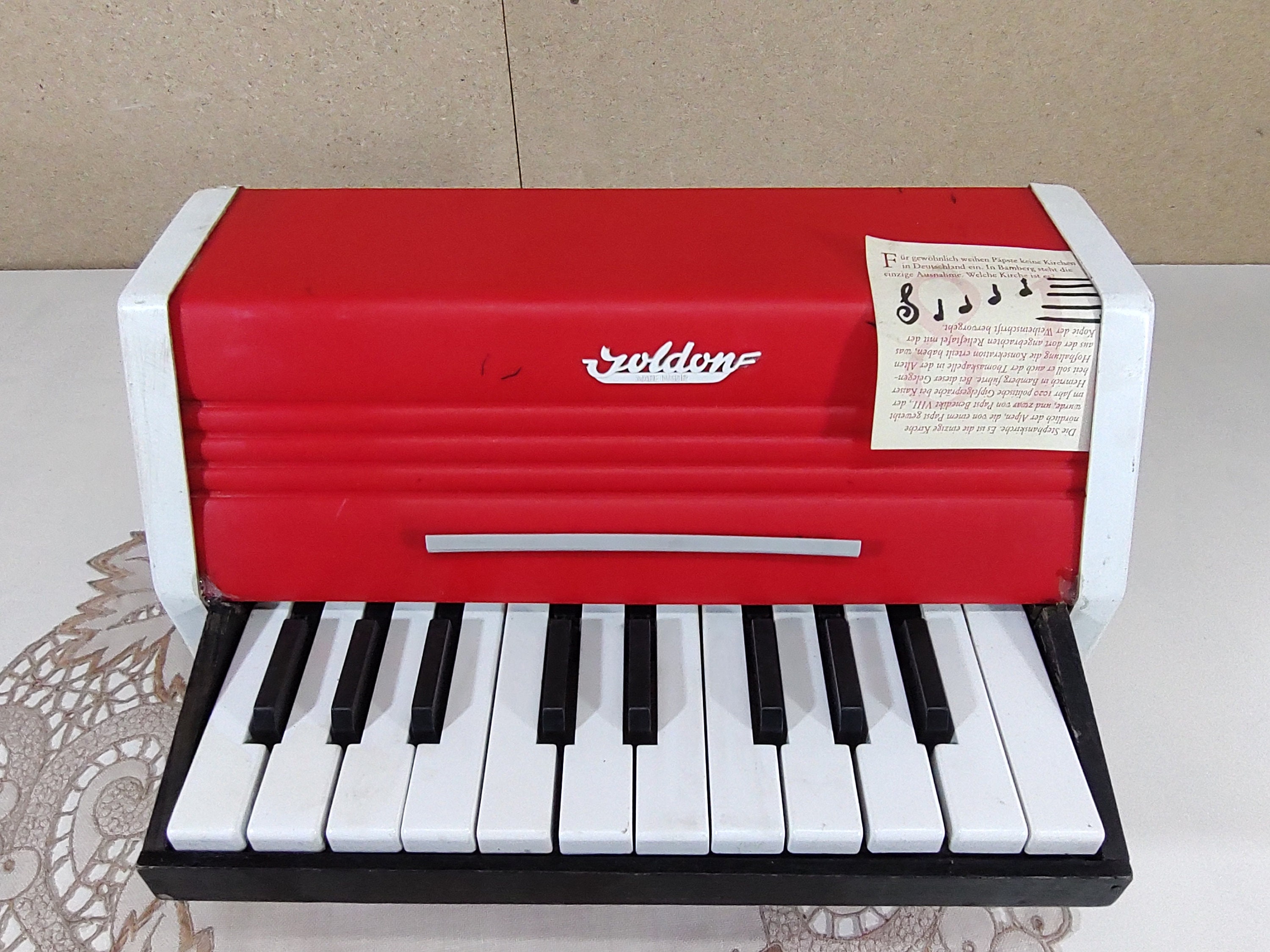 antiguo piano infantil de 12 teclas dificil - Comprar Videojogos e Consolas  descatalogados no todocoleccion