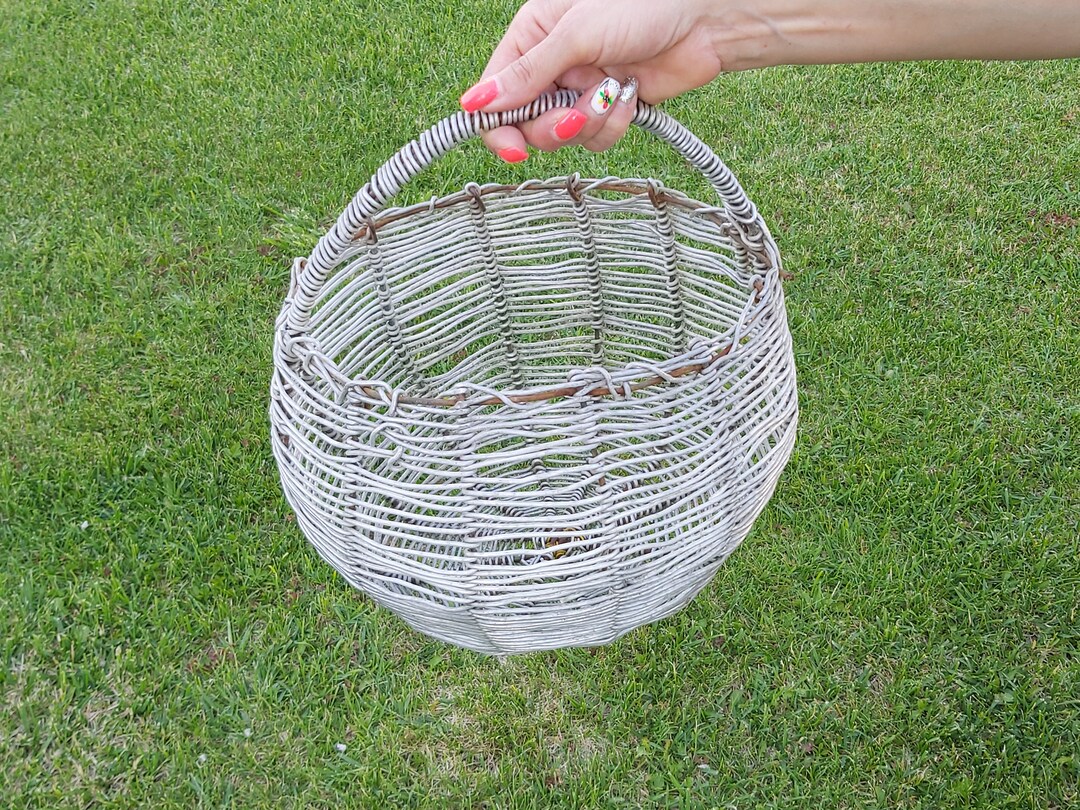 Wire Garden Harvest Basket Vegetable Carrying Basket Handmade Market
