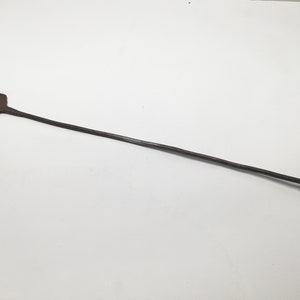 Vintage metalen asschop: rustiek haardgereedschap, kolenschep