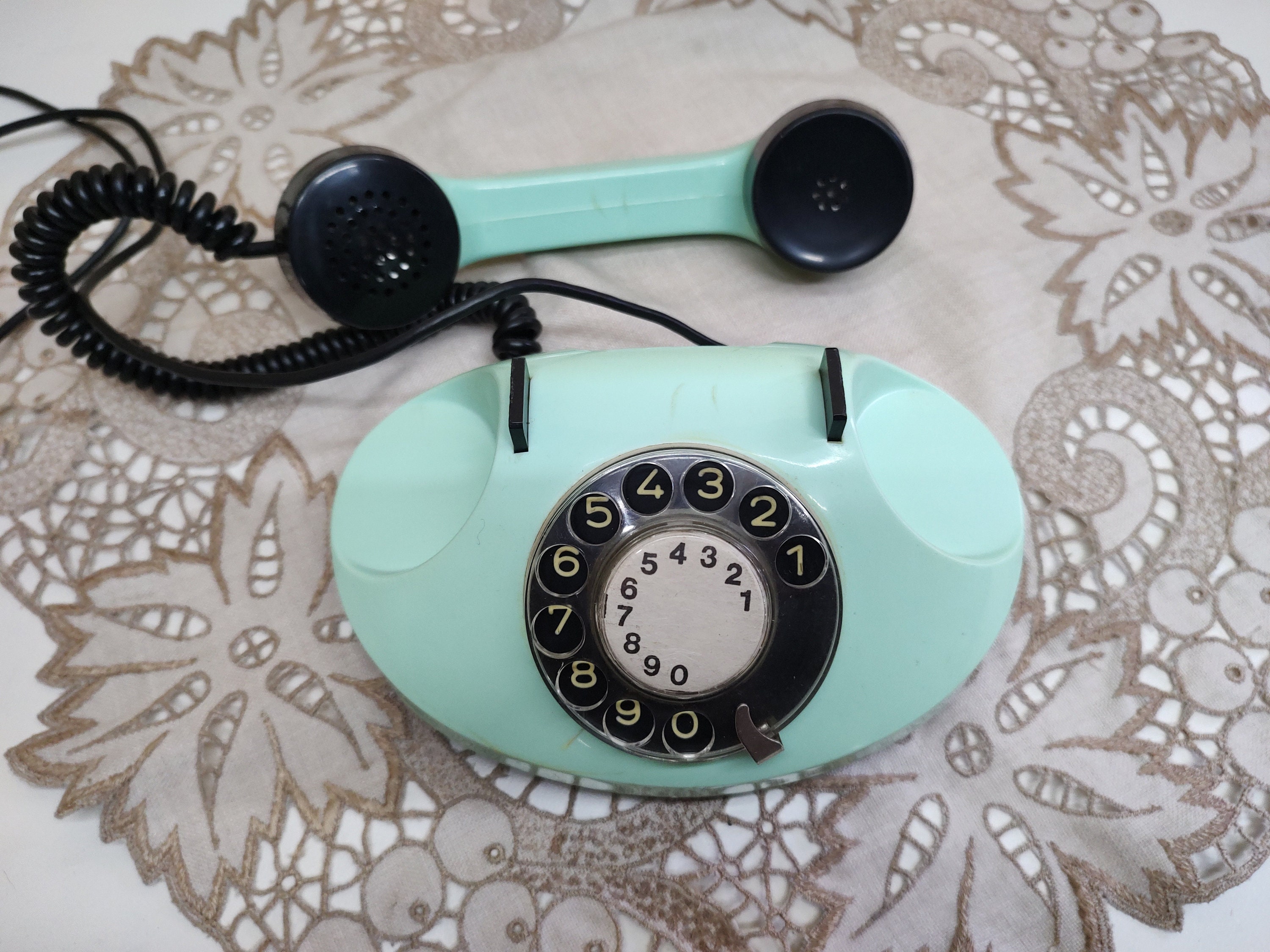 Vintage dial landline telephone - Plastic rotary phone RESPROM TA-500 - Classic home desk phone - Dial disc phone - Retro office decor 1978s