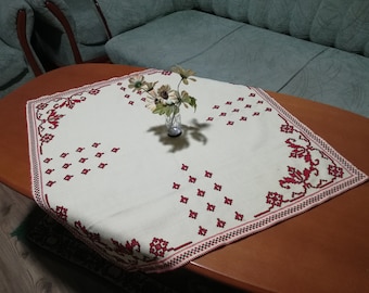Mantel vintage de lino bordado a mano: arte popular búlgaro