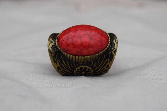 Vintage brassy ring - Ring with red stone - Old r… - image 5