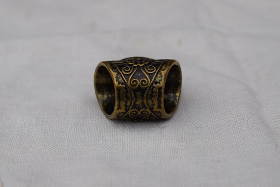 Vintage brassy ring - Ring with red stone - Old r… - image 6