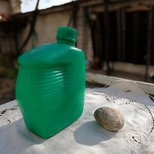 Vintage Green Plastic Canteen: 80s Tourist Flask, Camping Accessory