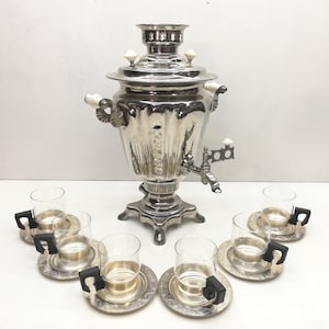 Conjunto de samovar elétrico vintage da URSS: bule de 3 litros com 6 xícaras de chá