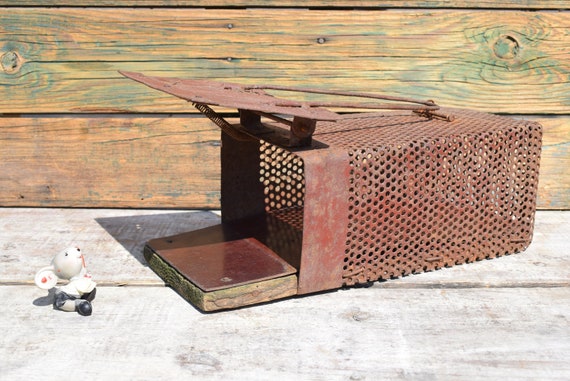 Vintage Handmade Mouse Trap for 50s, Primitive Metal Trap With